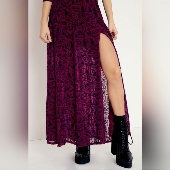 NWT BlackMilk Hieroglyphics Jewel 3/4 Sleeve Maxi Dress - Picture 4 of 12